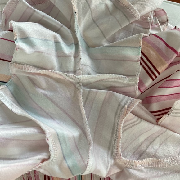 NWOT Flutter Romper, M - Picture 7 of 8